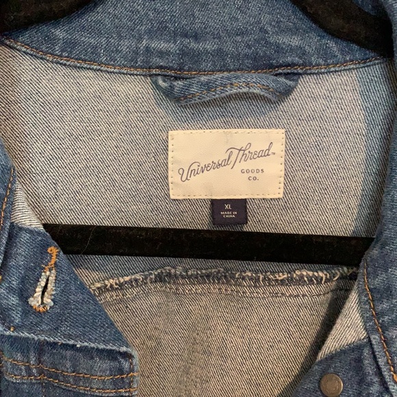 Denim jacket - Picture 2 of 4